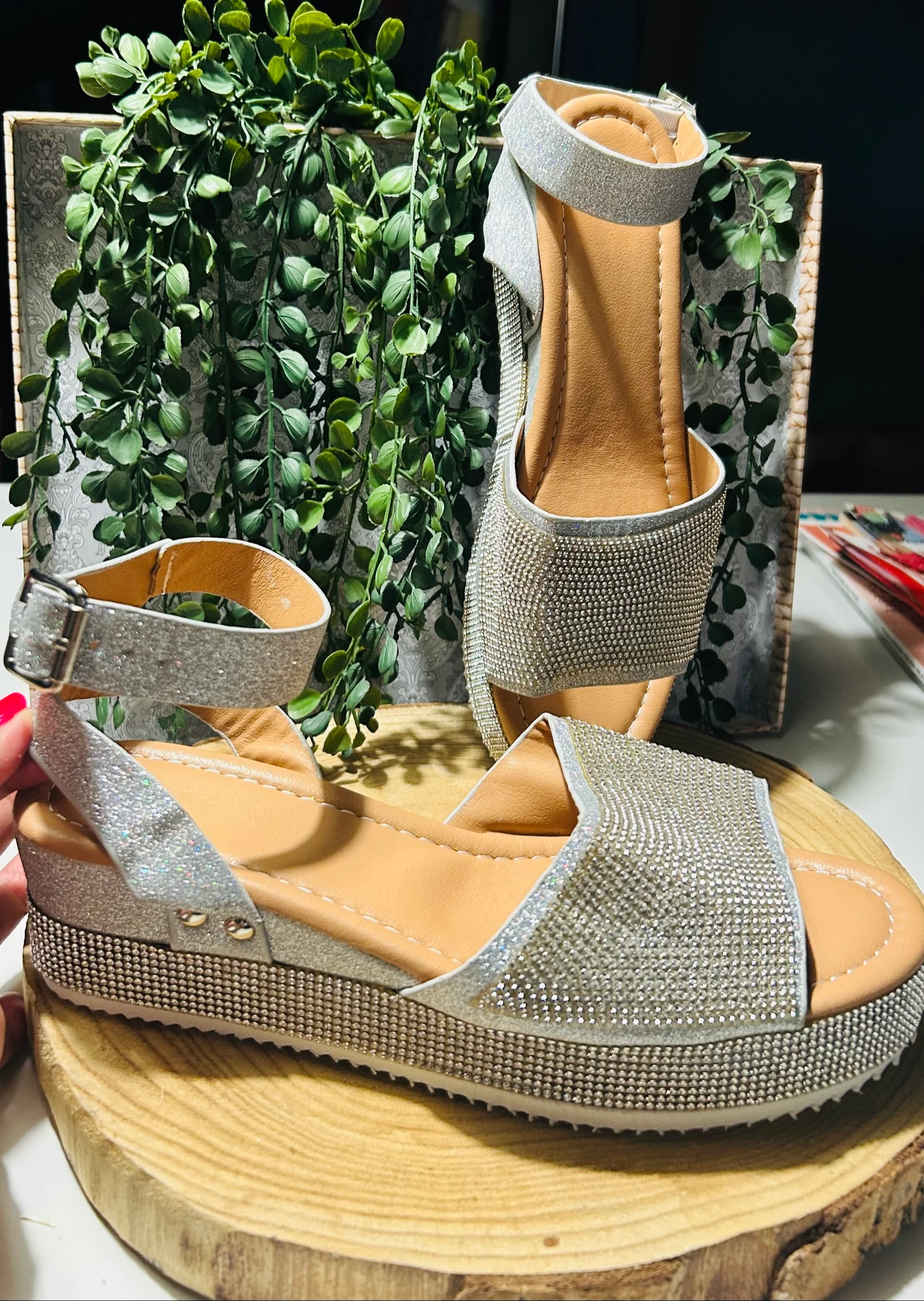 Glitter/Strash Effect Wedges – photo 18
